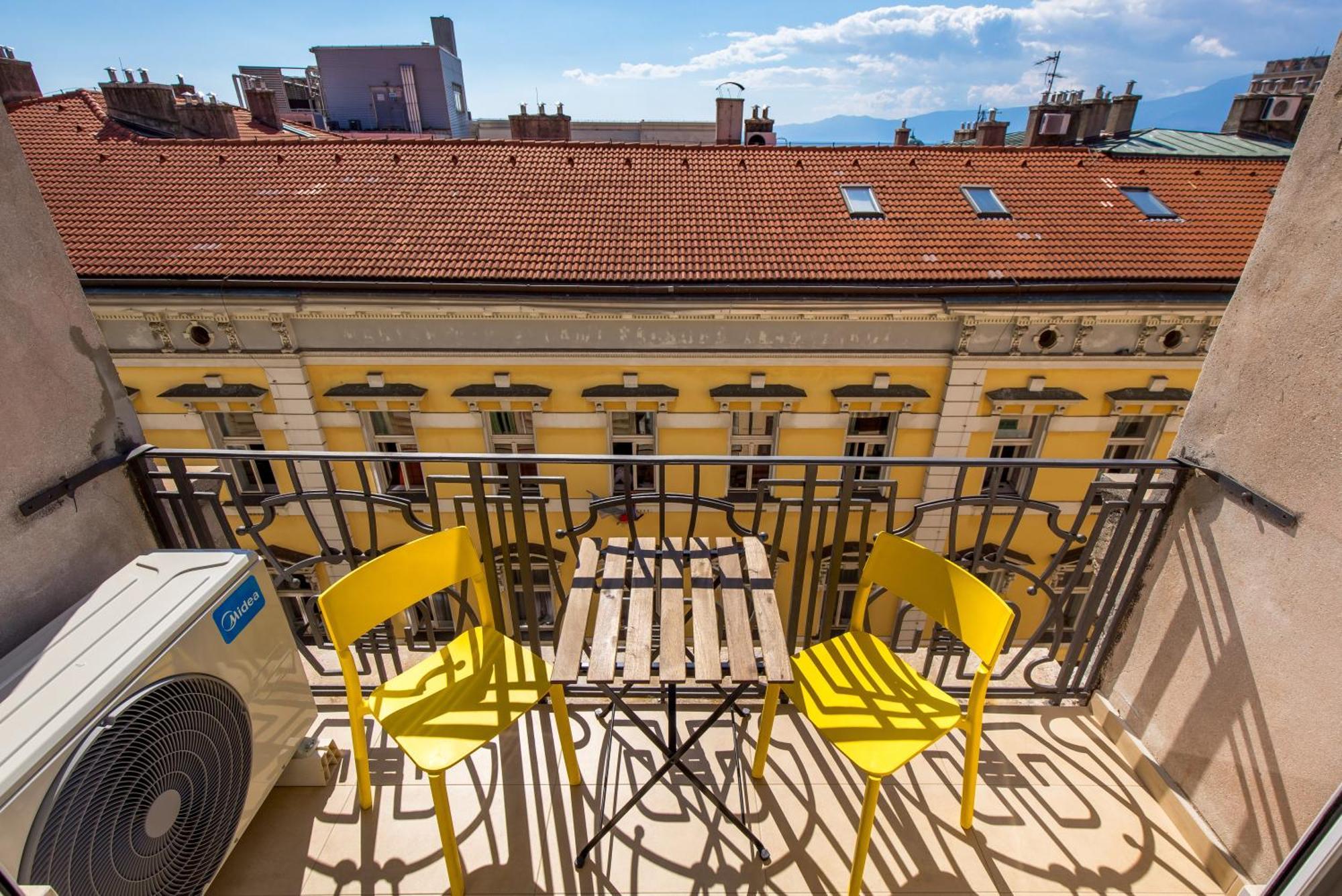 Vera Apartment Rijeka Bagian luar foto